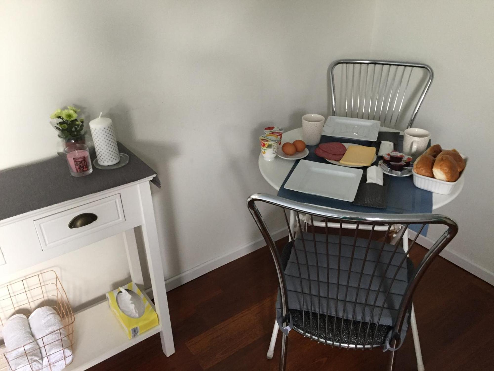 Room In אוס מראה חיצוני תמונה